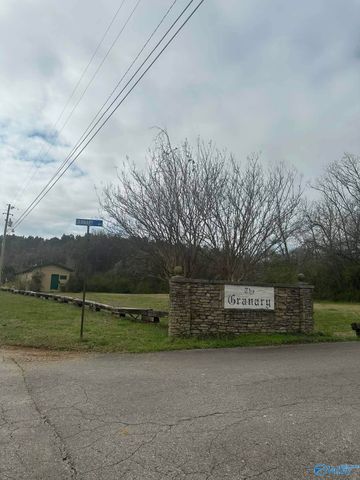 6.7 Hampton Way, Athens, AL 35612