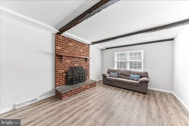 893 WESTTOWN RD, West Chester, PA 19382