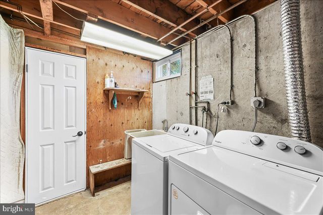893 WESTTOWN RD, West Chester, PA 19382