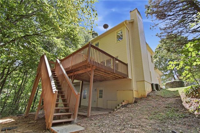716 Braidwood Ridge NW, Acworth, GA 30101