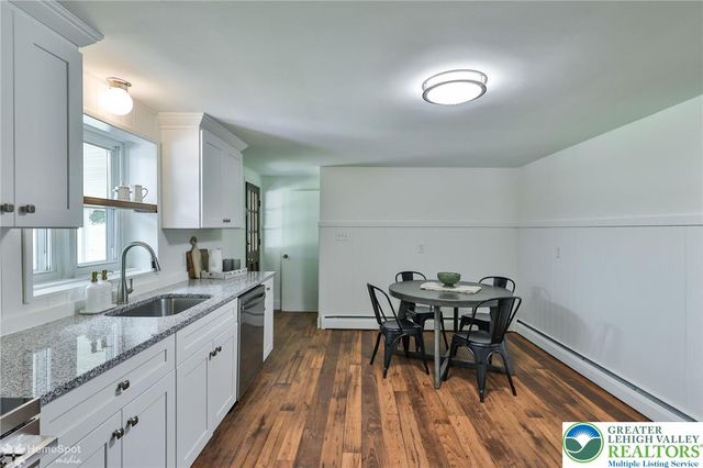 6657 Blue Church Road South, Upper Saucon Twp, PA 18036