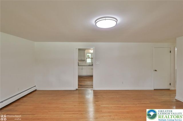 6657 Blue Church Road South, Upper Saucon Twp, PA 18036