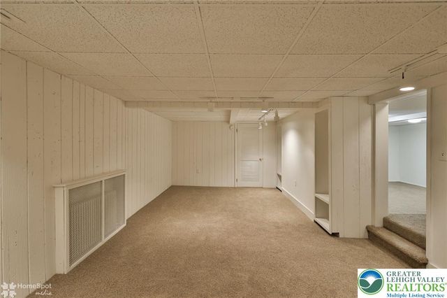 6657 Blue Church Road South, Upper Saucon Twp, PA 18036