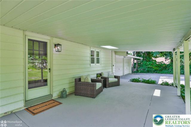 6657 Blue Church Road South, Upper Saucon Twp, PA 18036