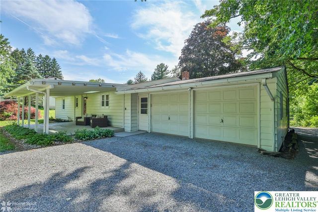 6657 Blue Church Road South, Upper Saucon Twp, PA 18036