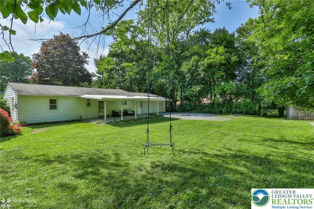 6657 Blue Church Road South, Upper Saucon Twp, PA 18036