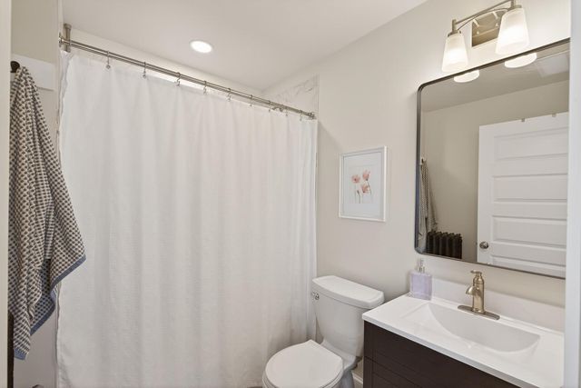 712 5th Street NE, Minneapolis, MN 55413