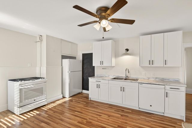 712 5th Street NE, Minneapolis, MN 55413