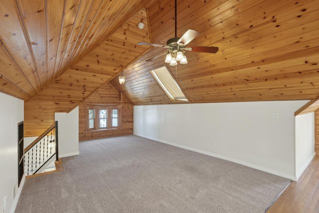 712 5th Street NE, Minneapolis, MN 55413