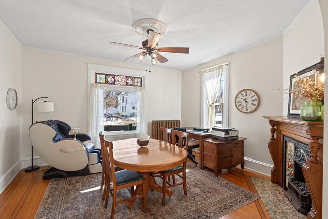 712 5th Street NE, Minneapolis, MN 55413