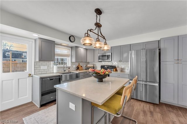 26839 Fairfax Lane, North Olmsted, OH 44070