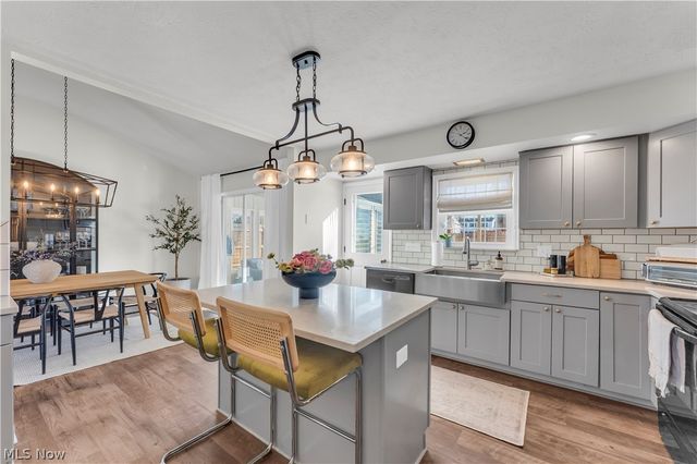 26839 Fairfax Lane, North Olmsted, OH 44070