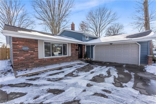 26839 Fairfax Lane, North Olmsted, OH 44070