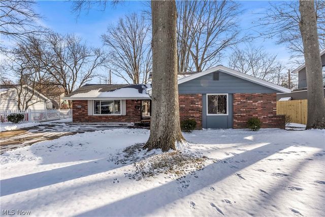 26839 Fairfax Lane, North Olmsted, OH 44070