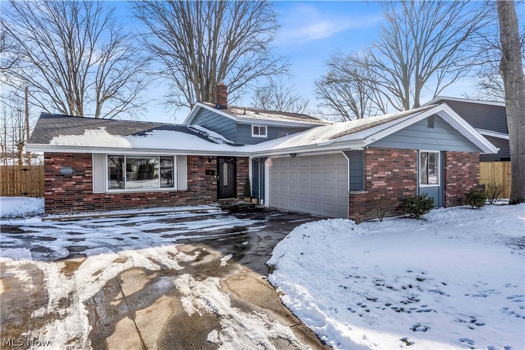 26839 Fairfax Lane, North Olmsted, OH 44070