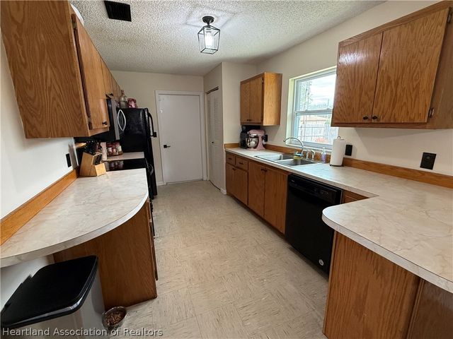 2100 N Saginaw Road, Avon Park, FL 33825