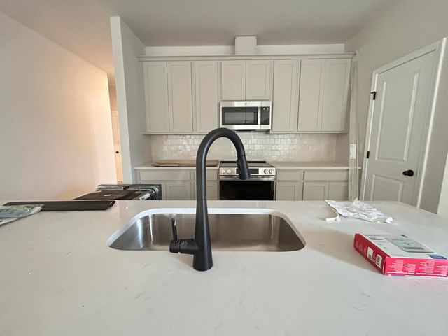 1074 Tea Maker Road, Ravenel, SC 29470