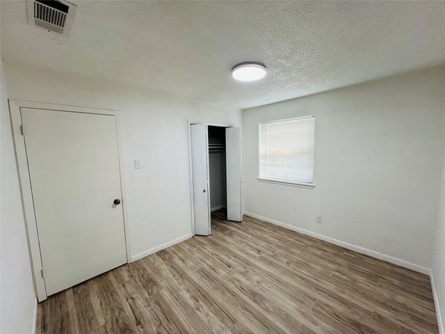 1303 Driftwood Drive, Duncanville, TX 75116