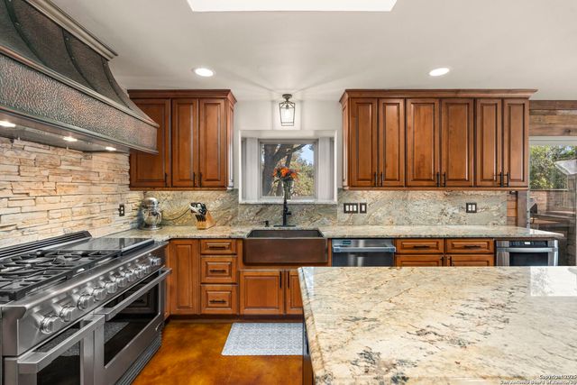 8707 Paisano Pass, San Antonio, TX 78255