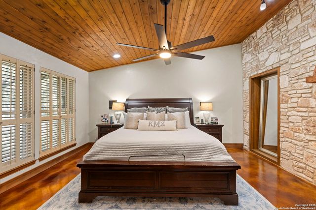 8707 Paisano Pass, San Antonio, TX 78255