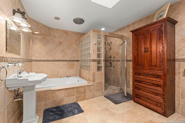 8707 Paisano Pass, San Antonio, TX 78255