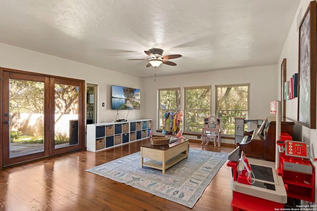 8707 Paisano Pass, San Antonio, TX 78255