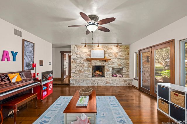 8707 Paisano Pass, San Antonio, TX 78255