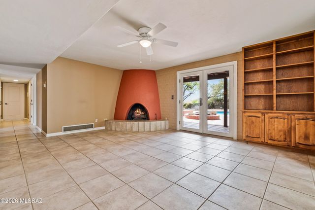 7734 E Oakwood Circle, Tucson, AZ 85750