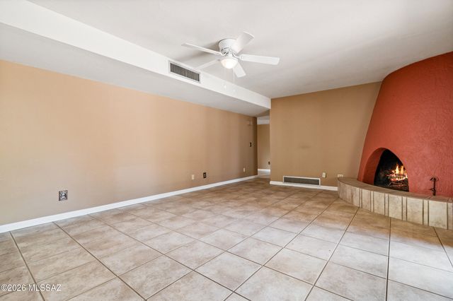7734 E Oakwood Circle, Tucson, AZ 85750