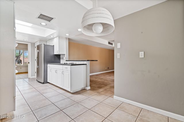 7734 E Oakwood Circle, Tucson, AZ 85750