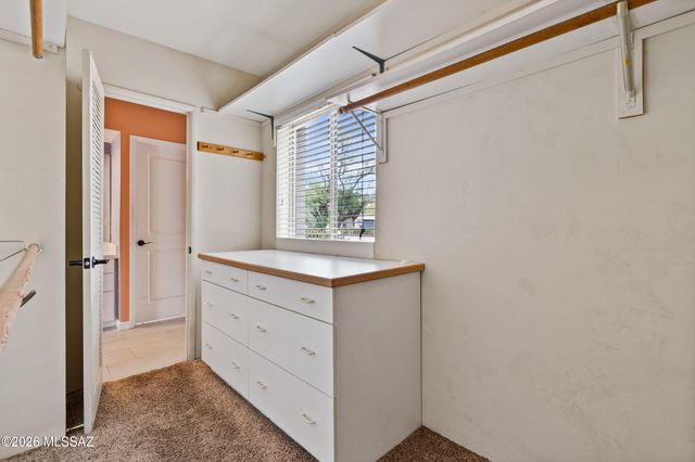 7734 E Oakwood Circle, Tucson, AZ 85750