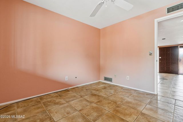 7734 E Oakwood Circle, Tucson, AZ 85750