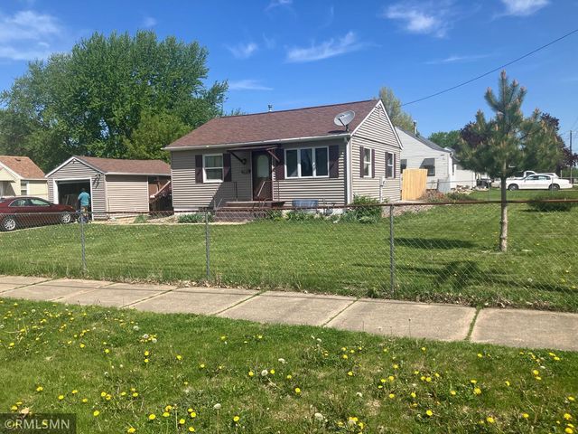 1921 3rd Avenue NE, Austin, MN 55912