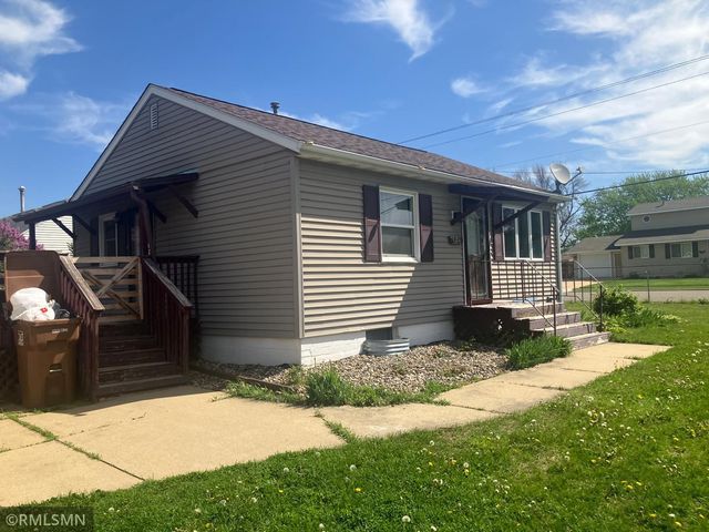 1921 3rd Avenue NE, Austin, MN 55912
