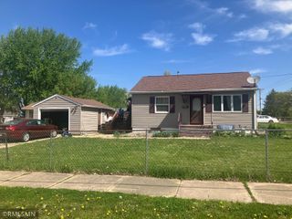 1921 3rd Avenue NE, Austin, MN 55912