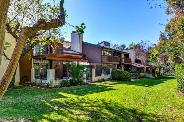 9453 Friendly Woods Lane, Whittier, CA 90605