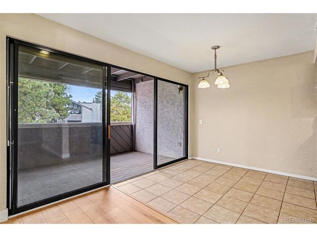 9867 E Peakview Ave E06, Englewood, CO 80111