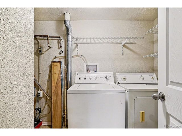 9867 E Peakview Ave E06, Englewood, CO 80111