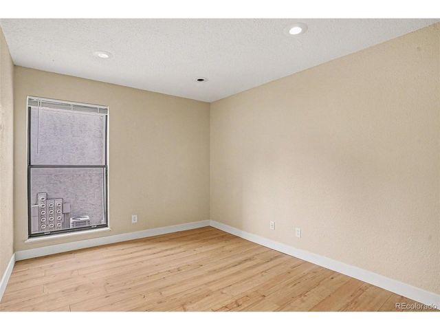 9867 E Peakview Ave E06, Englewood, CO 80111