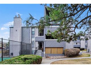 9867 E Peakview Ave E06, Englewood, CO 80111