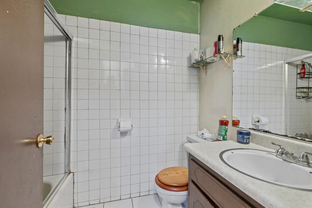 3706 Arizona Ave, Riverbank, CA 95367