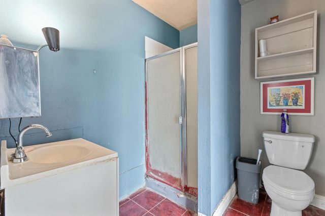 3706 Arizona Ave, Riverbank, CA 95367