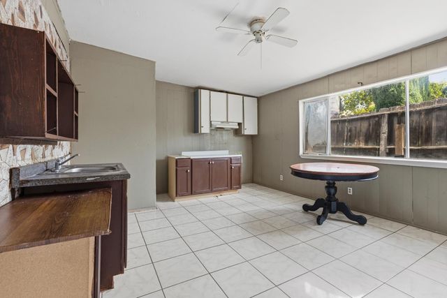 3706 Arizona Ave, Riverbank, CA 95367