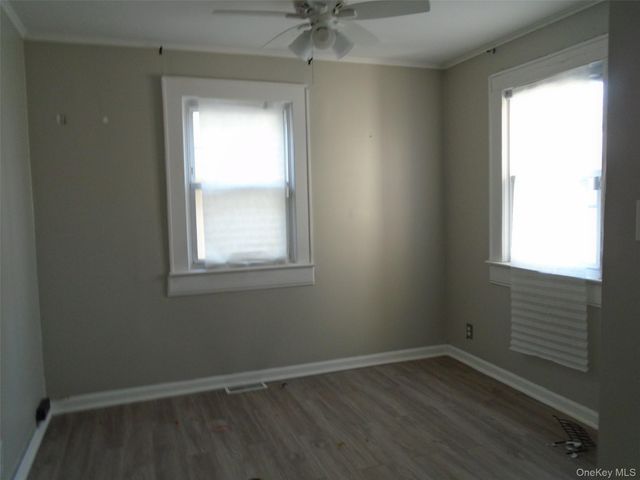 12 North Boulevard, East Rockaway, NY 11518