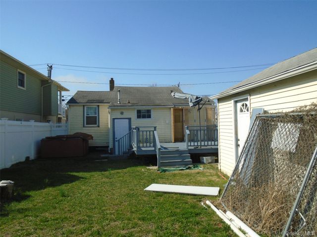 12 North Boulevard, East Rockaway, NY 11518