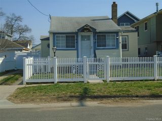 12 North Boulevard, East Rockaway, NY 11518