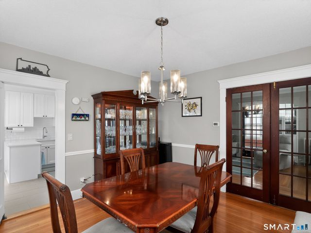 44 Lake Street, Hamden, CT 06517