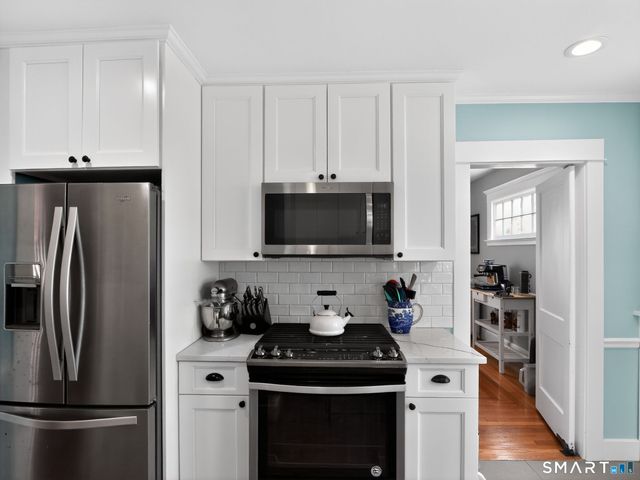 44 Lake Street, Hamden, CT 06517