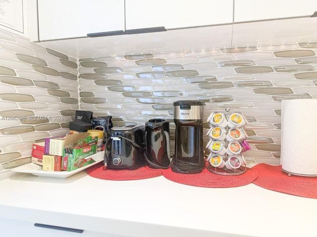 3901 S Ocean Drive 9B, Hollywood, FL 33019