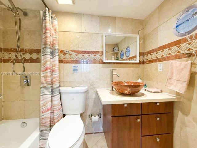 3901 S Ocean Drive 9B, Hollywood, FL 33019